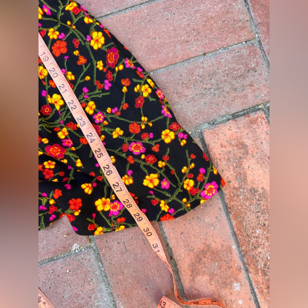 70s Vintage Micro Mini acrylic barkcloth long sleeved dress w. bright flowers XS - Picture 7 of 8